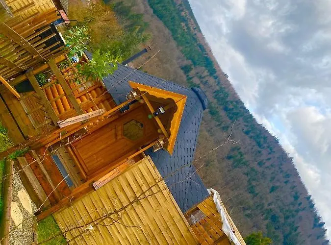 Kota Lovers Nest Chalet Urbes